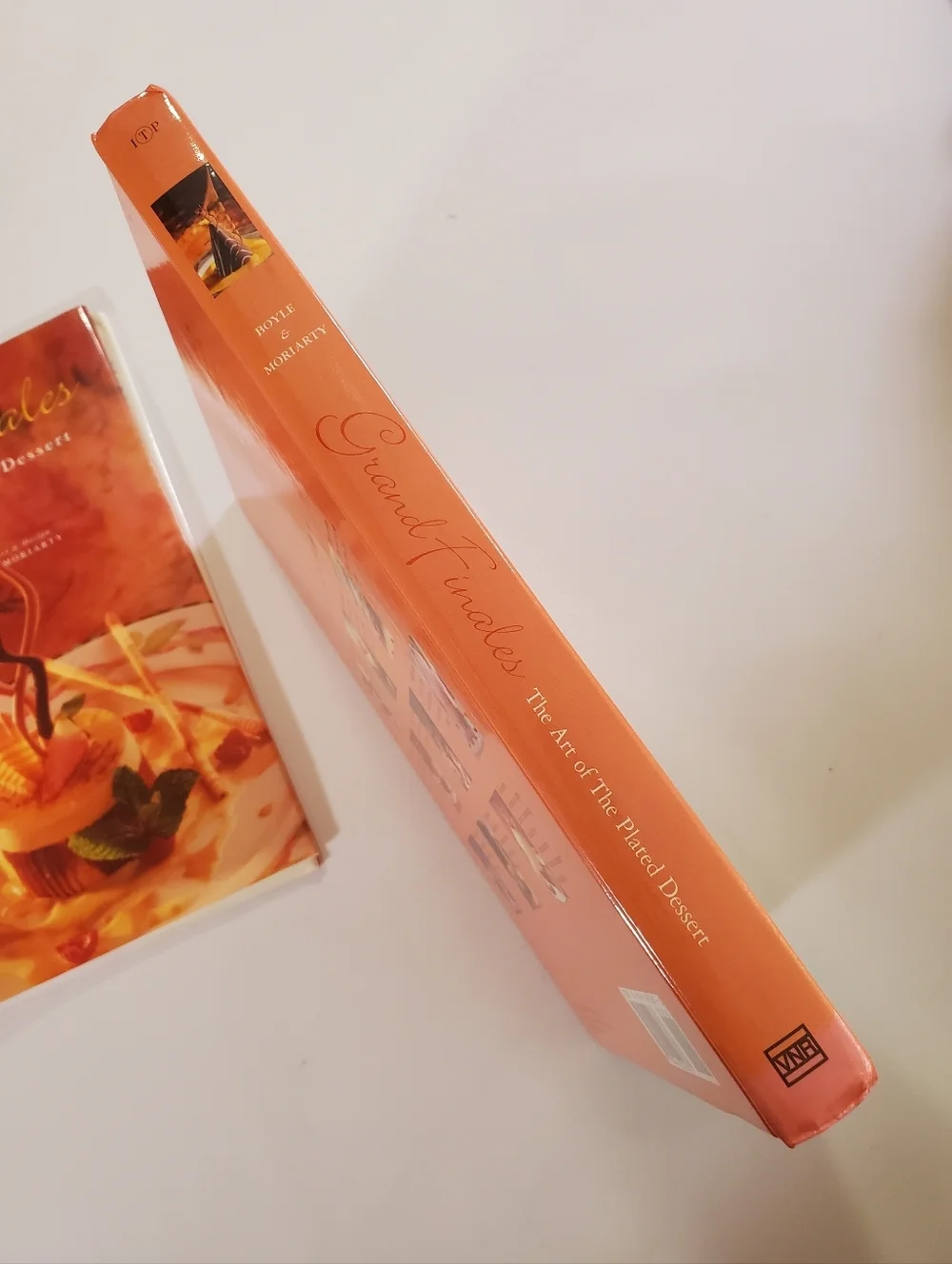Grand Finales: Art of the Plated Dessert Cookbook by Tish Boyle Hardcover